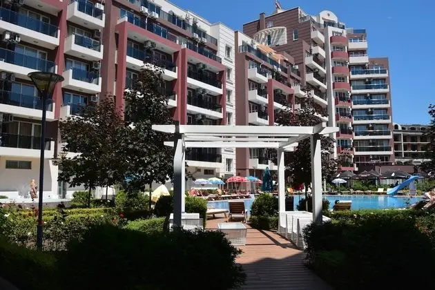 Admiral Plaza Apartments - Dış Mekan