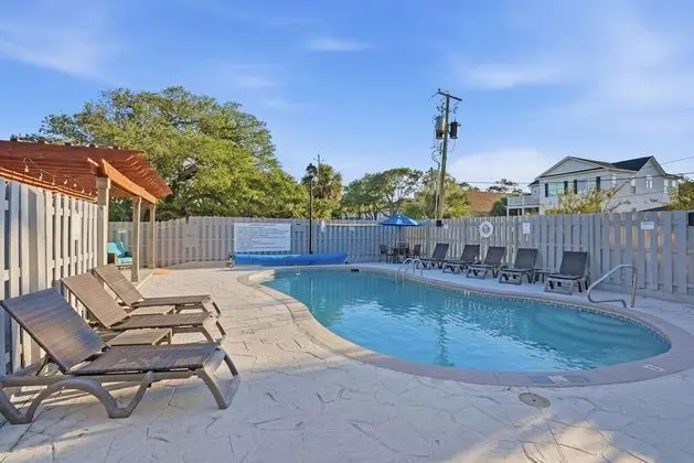 Admiral's Inn on Tybee Island - Havuz