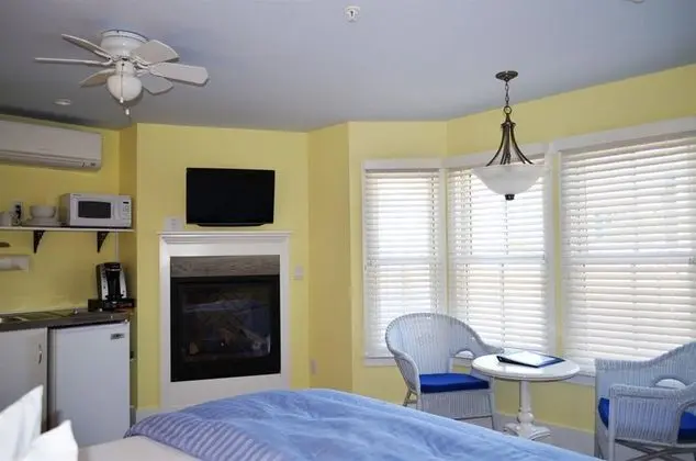 Admirals Landing Bed & Breakfast