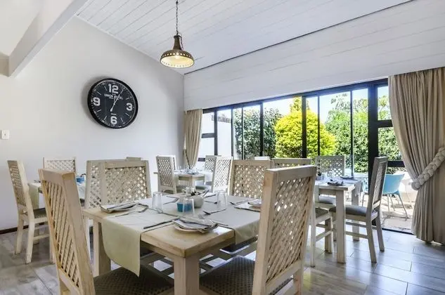 Admiral's Lodge Guest House B & B - Yerinde Yemek