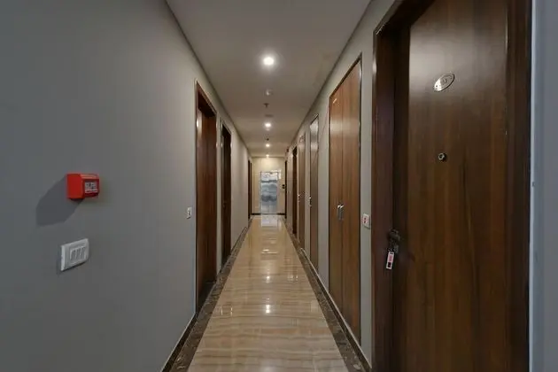 Hotel Admire Inn By F9 Hotels - Lobi