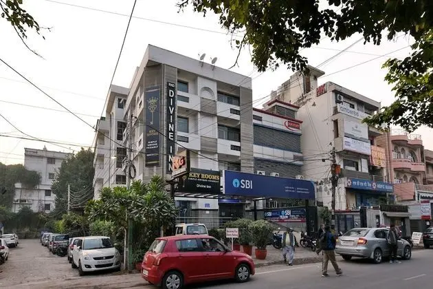 Hotel Admire Inn NFC