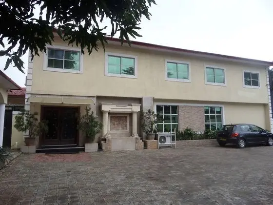 Adna Hotel