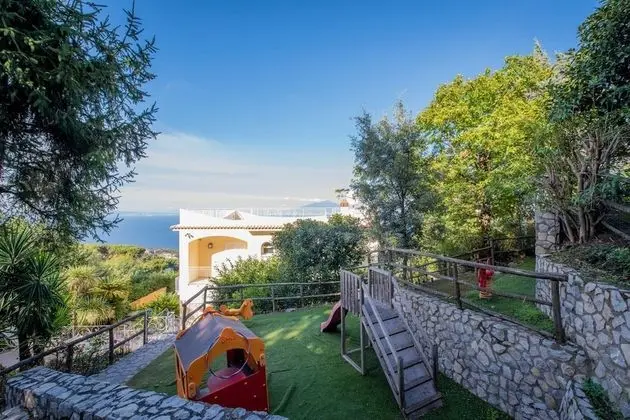 Villa Ado With Private Swimming Pool Garden Sea View and Parking