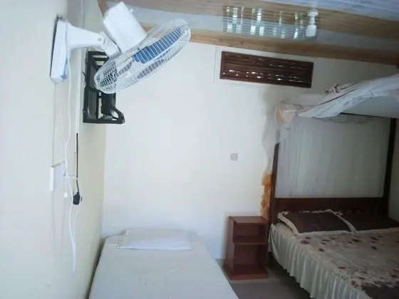 Adonai Guest House - Oda