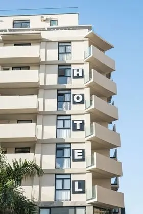 Adonis Capital - Dış Mekan