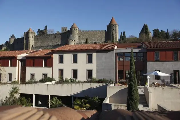 Adonis Carcassonne - La Barbacane
