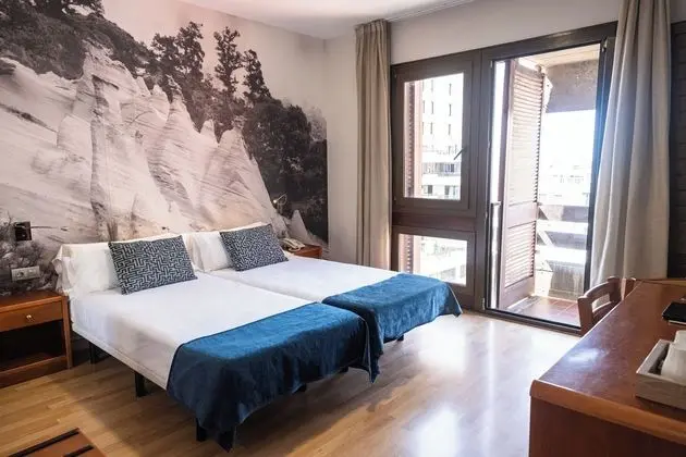 Adonis Plaza - Öne Çıkan Resim