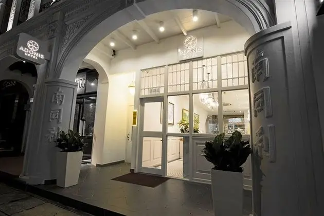 Adonis Hotel