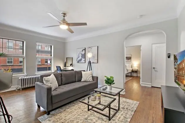 Adorable 1BR Apartment in Evanston