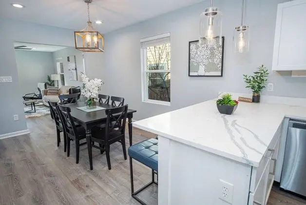 Adorable 4BR 2BA Close to Riverwalk and Downtown - Yerinde Yemek