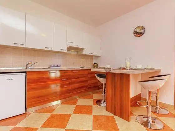 Adorable Apartment With Pool, Hot Tub & Terrace With Sea View - Mutfak