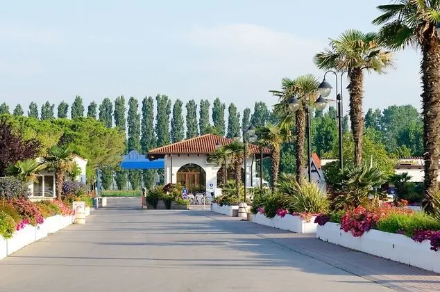 Adria Holiday at Vilaggio San Francesco - Dış Mekan