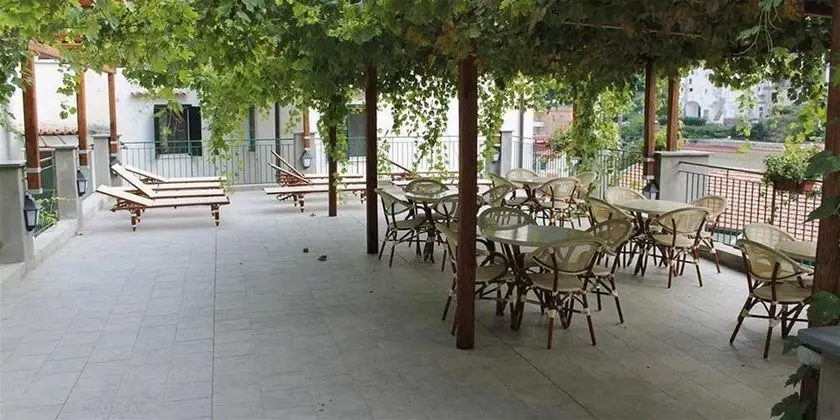 Villa Adriana Amalfi B&B
