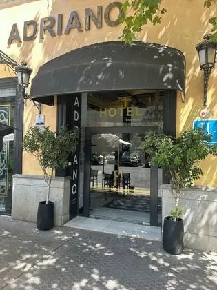 Adriano Hotel - Dış Mekan