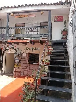 Adrianos Hostel