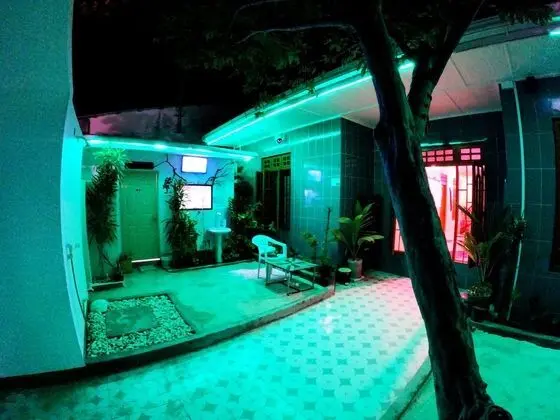 Adroit Beach Inn - Dış Mekan