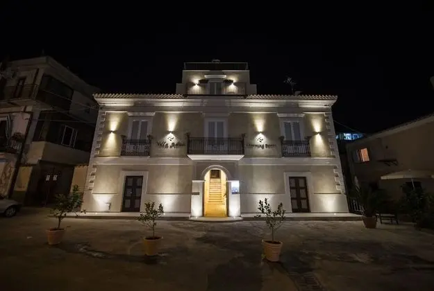 Villa Adua