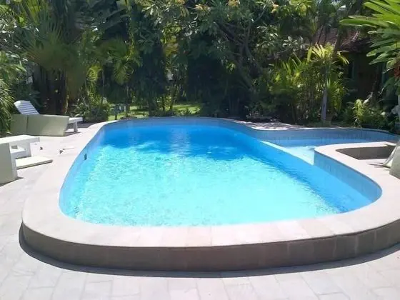 Adus Beach Inn - Havuz