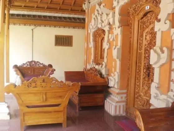 Adus Beach Inn - Lobi