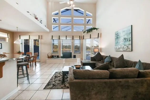 Advantage Vacation Homes