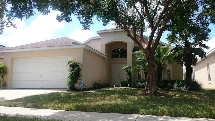 Advantage Vacation Homes - Lobi