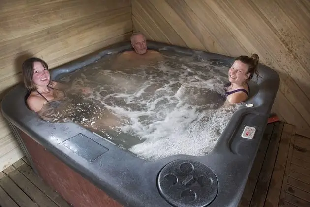 Adventure Lodge & Motel - Spa