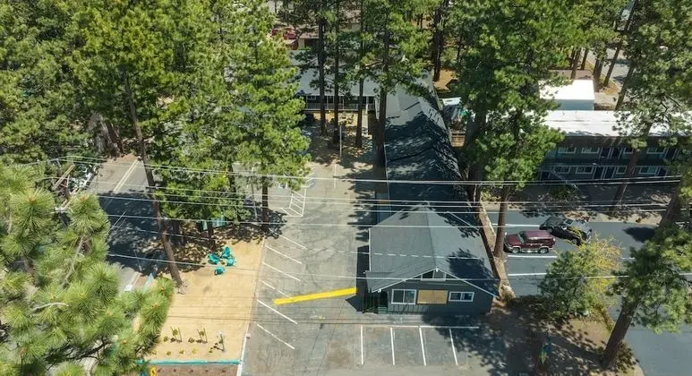 Adventure Lodge - Öne Çıkan Resim