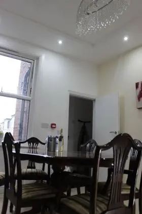 ADVO Aparts Guest Hotel Leeds - İç Mekan