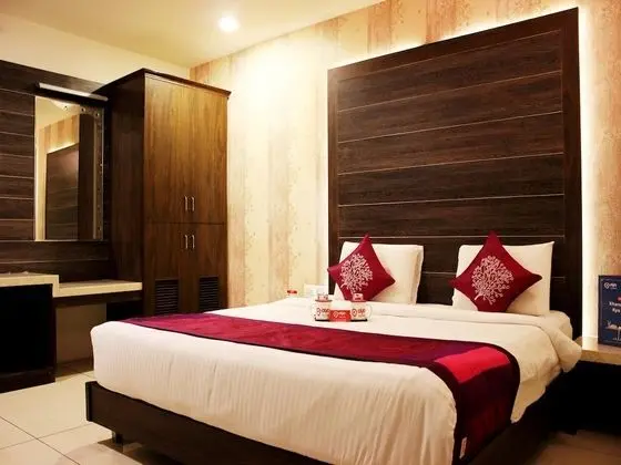 Adyar Ananda Bhavan Hotel