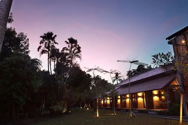 Adys Inn