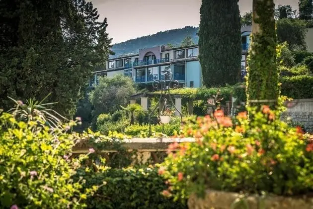 Aec Village Vacances - Les Cèdres - Genel