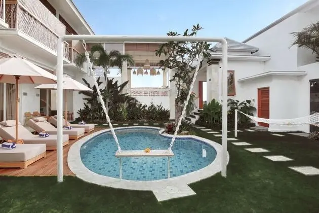 Aeera Villa Canggu by Ini Vie Hospitality - Havuz