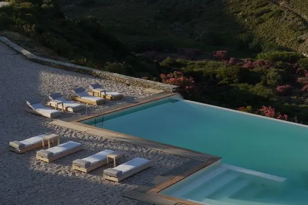 Aegea Blue Cycladic Resort - Havuz