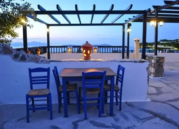 The Aegean blue country house Old Milos - Yerinde Yemek