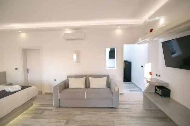 Aegean Melody Suites Santorini Elegant Suite With Outdoor Private Heated Jacuzzi