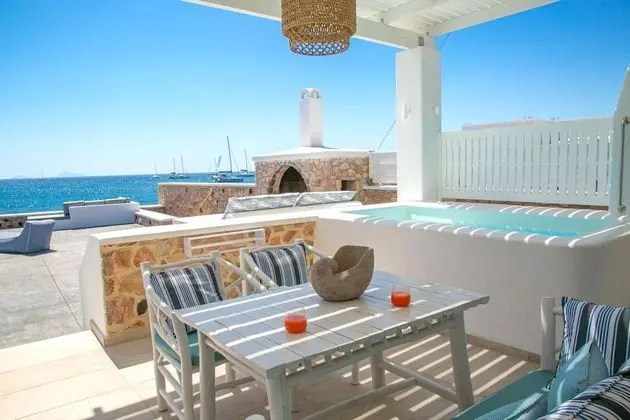 Aegean Melody Suites Santorini Elegant Suite With Outdoor Private Heated Jacuzzi