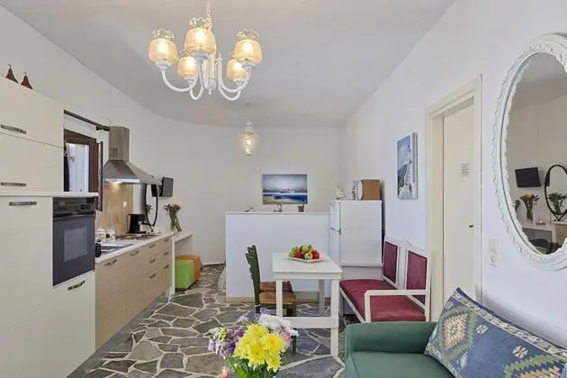 Aegean View Seaside Apartment Syros - Oda Düzeni
