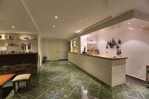 Aelia Apartments - Lobi