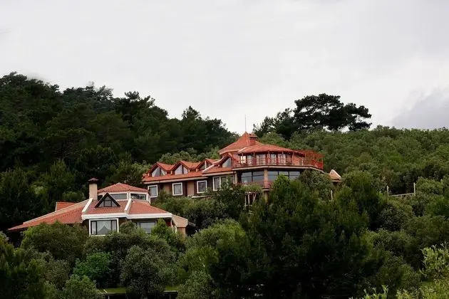 Aeneas Hotel