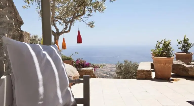 Aeolis Tinos Suites