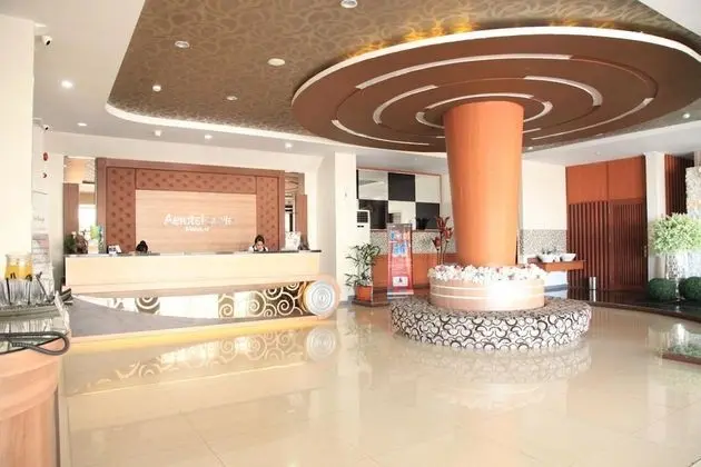 Aerotel Smile Makassar - Lobi