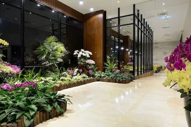 AERIS INTERNATIONAL HOTEL