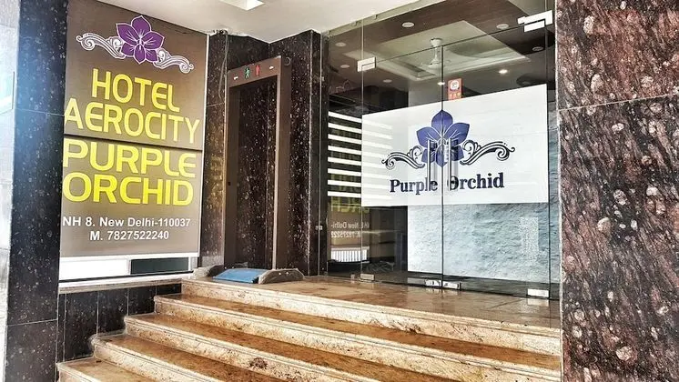 Hotel Aerocity Purple Orchid - Dış Mekan