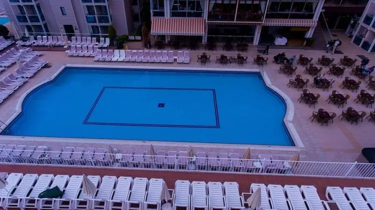 Aes Club Hotel - Havuz