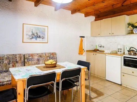 Aesthetic Holiday Home in Palaiochora near Sea Beach - Yerinde Yemek