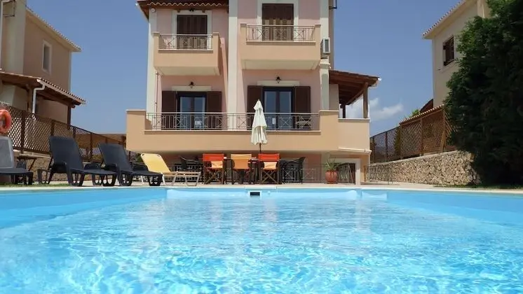Villa Aethra