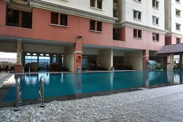 Affordable 1BR Mediterania Gajah Mada Apartment - Havuz