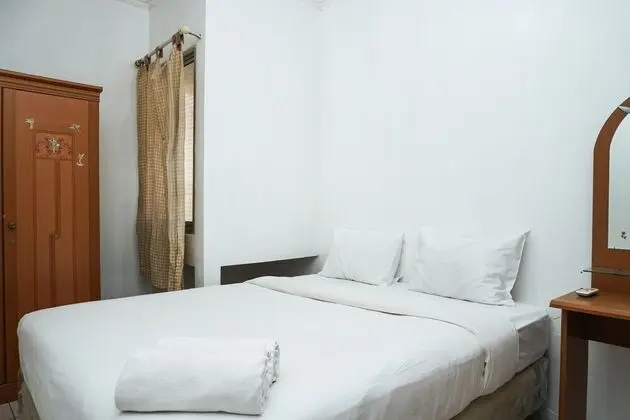 Affordable 1BR Mediterania Gajah Mada Apartment - Öne Çıkan Resim