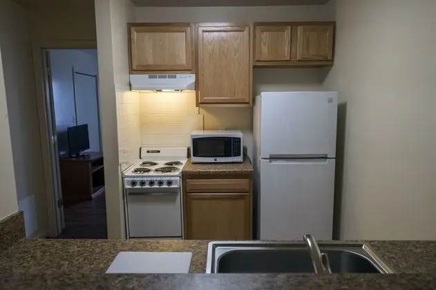 Affordable Corporate Suites of Salem - Mutfak